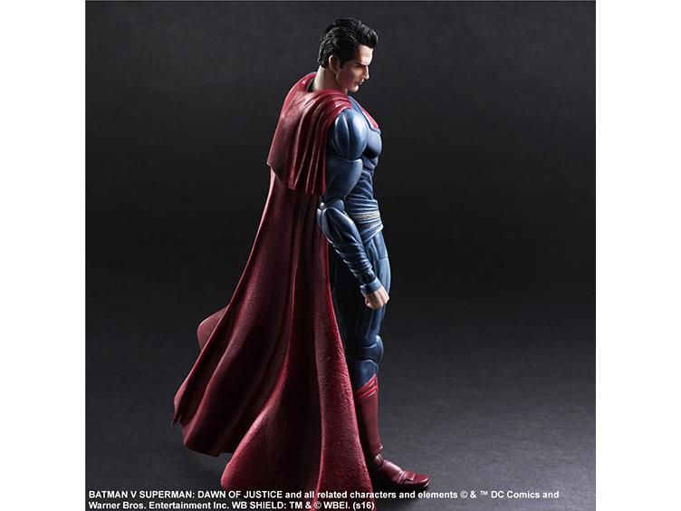 Batman v Superman Dawn of Justice - Superman Play Arts Action Figure
