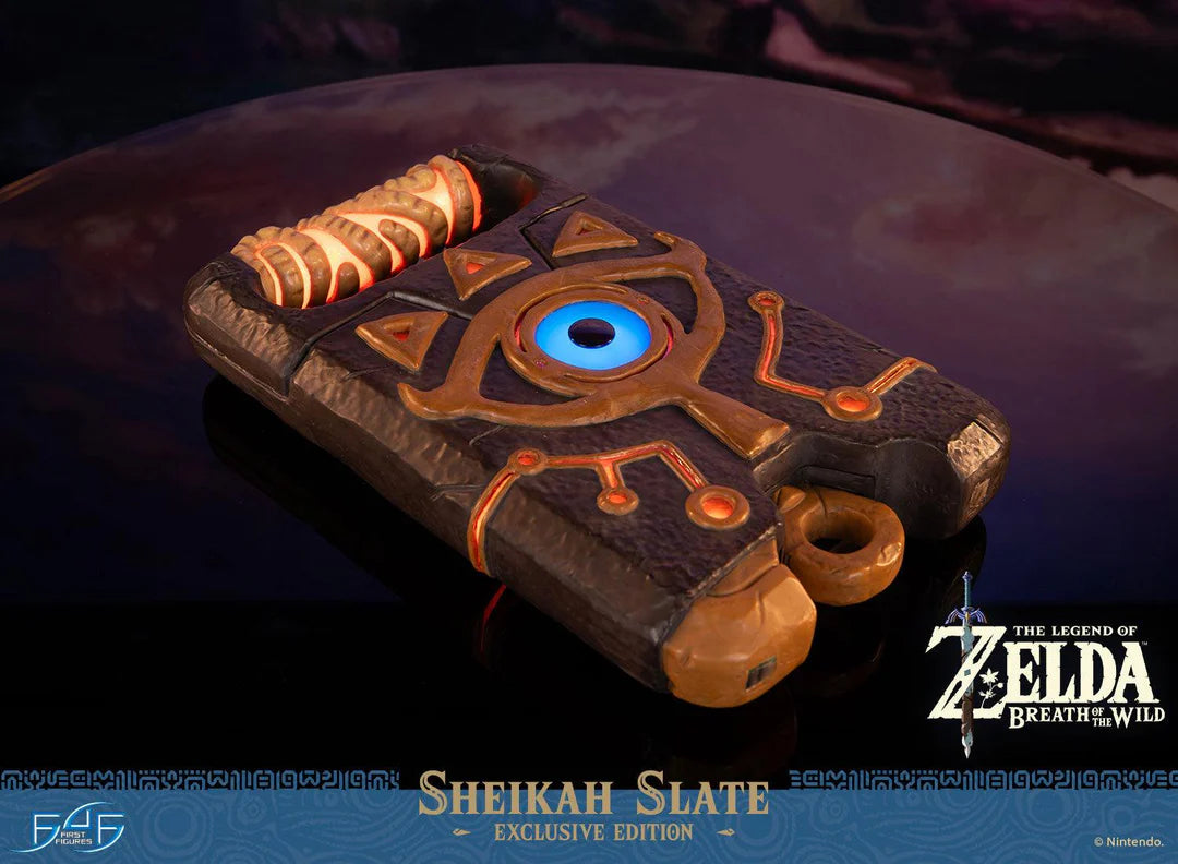 The Legend of Zelda: Breath of the Wild - Sheikah Slate Statue