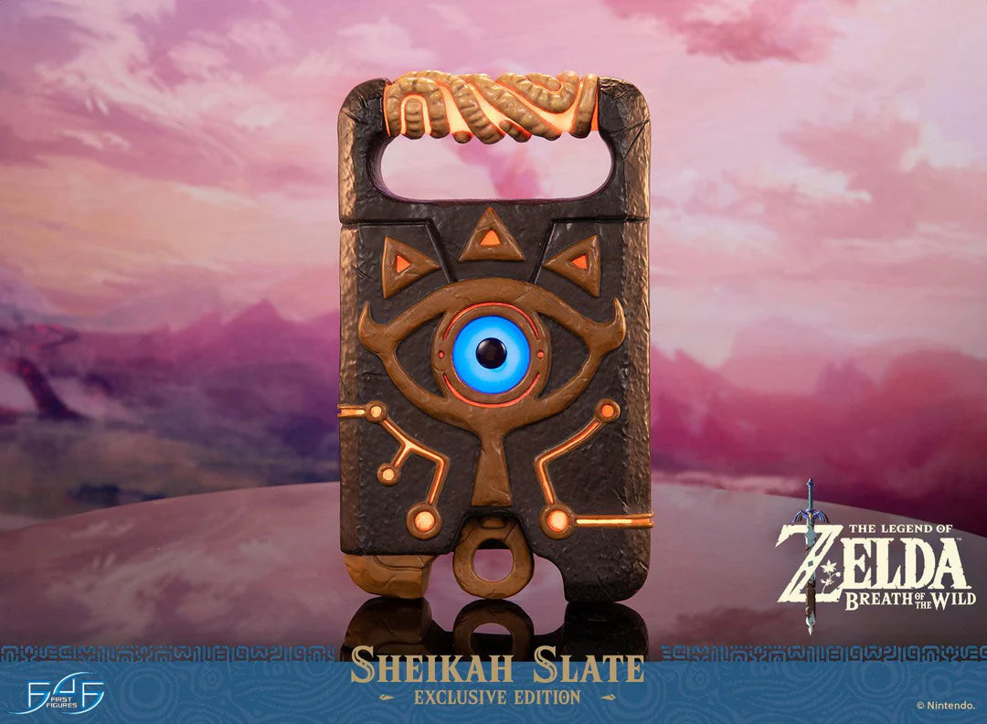 The Legend of Zelda: Breath of the Wild - Sheikah Slate Statue