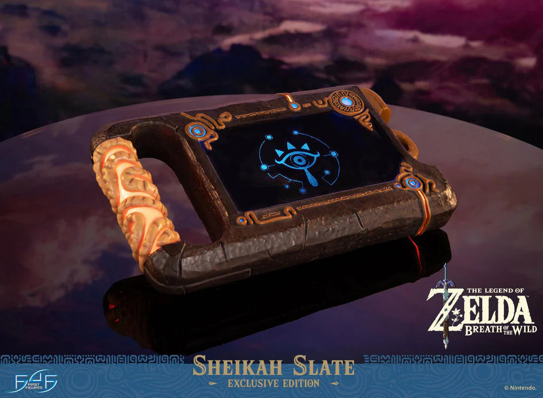 The Legend of Zelda: Breath of the Wild - Sheikah Slate Statue